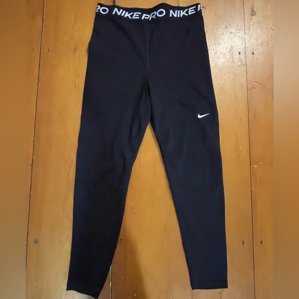Nike Pro Mid-rise Full Length Leggings with Mesh Calf
